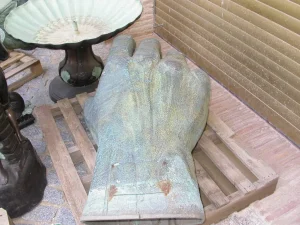 Elemento escultórico para fuente decorativa de jardín en Orihuela Playa